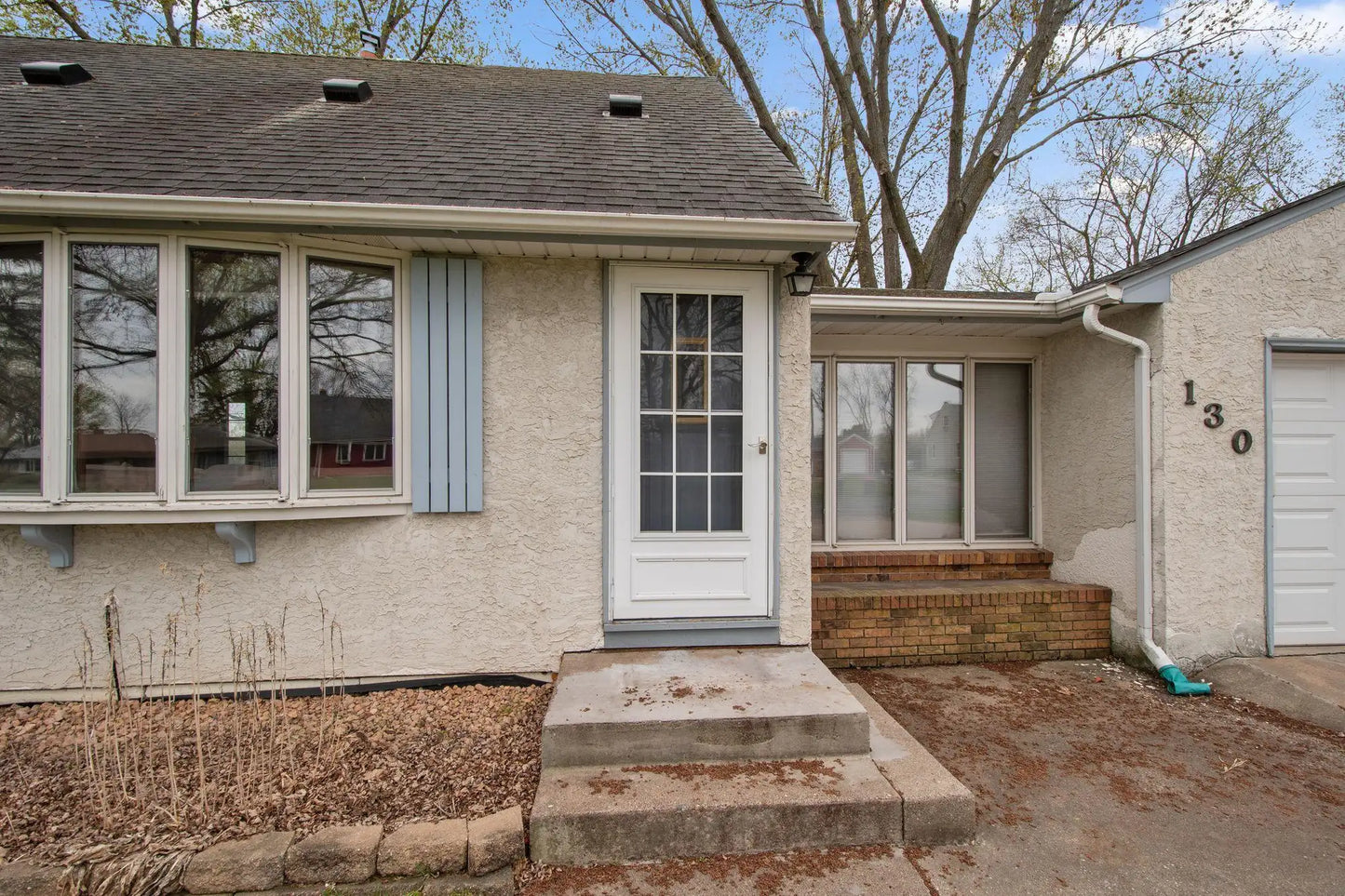 130 Skillman Avenue, Maplewood, MN 55117