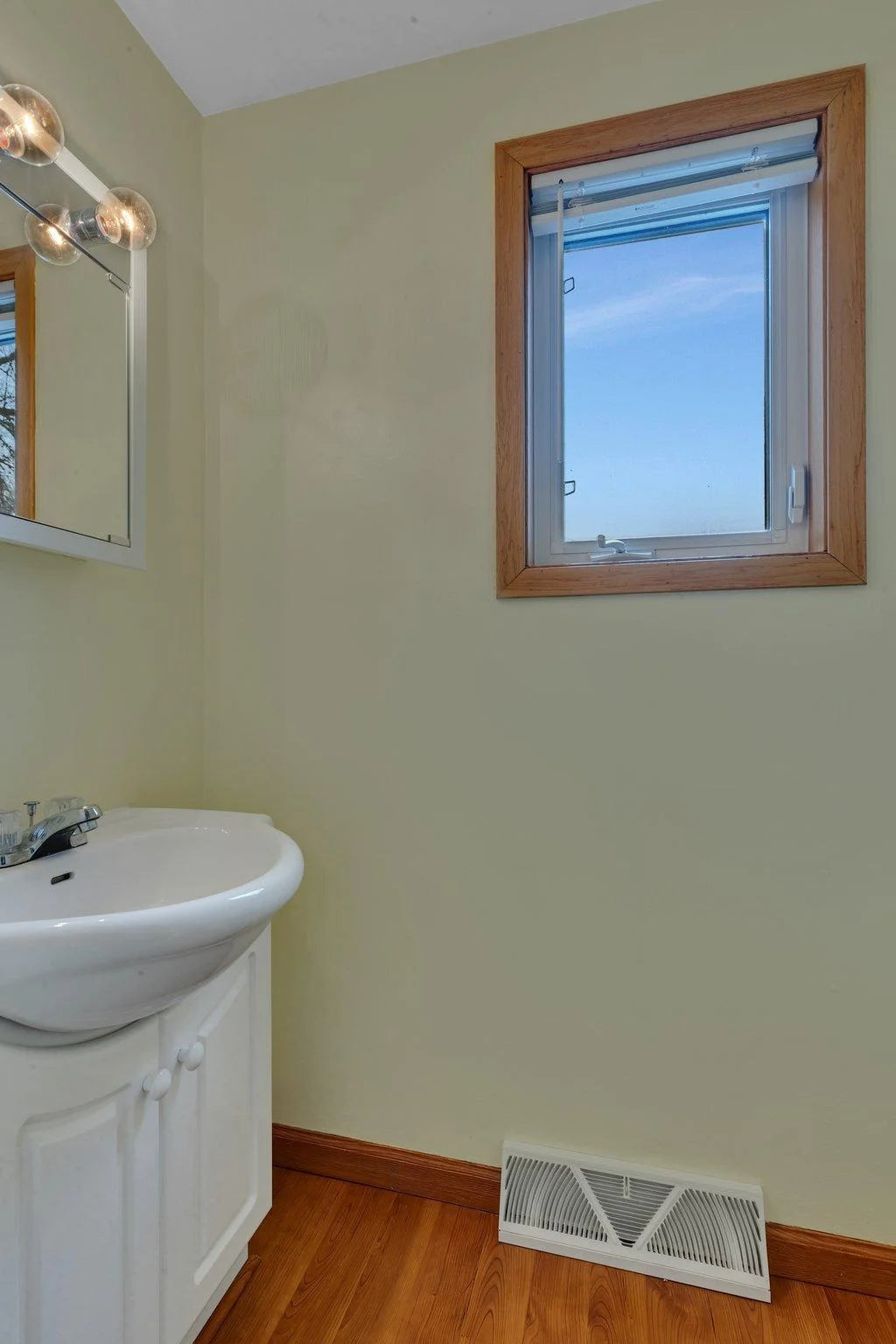 126 2nd Street, Melrose, MN 56352
