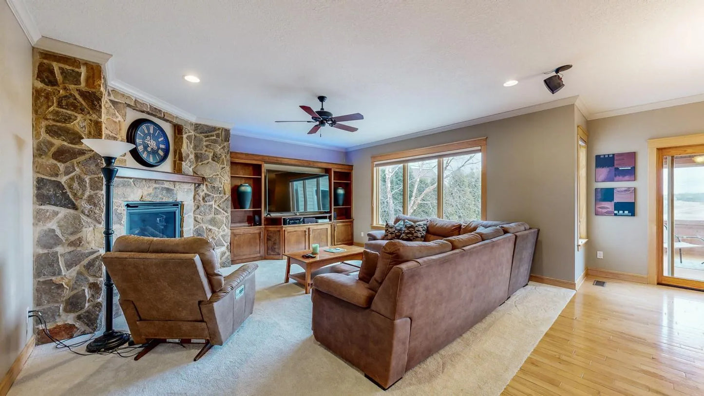 5352 Scenic Oak Drive, Rochester, MN 55902