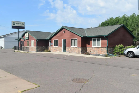 402 Old HWY 61 , Hinckley, MN 55037