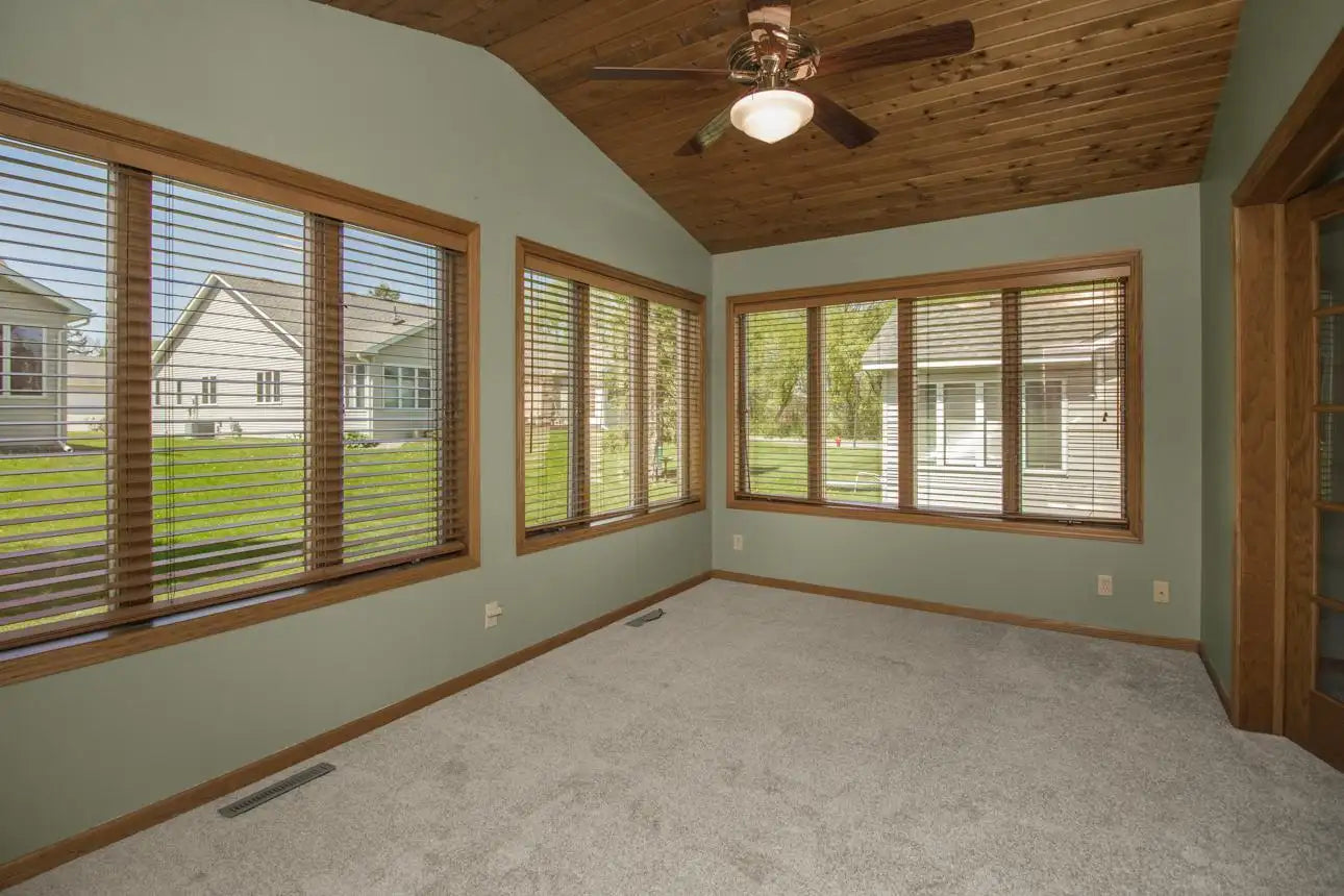 1922 Eastridge Court, Stillwater, MN 55082