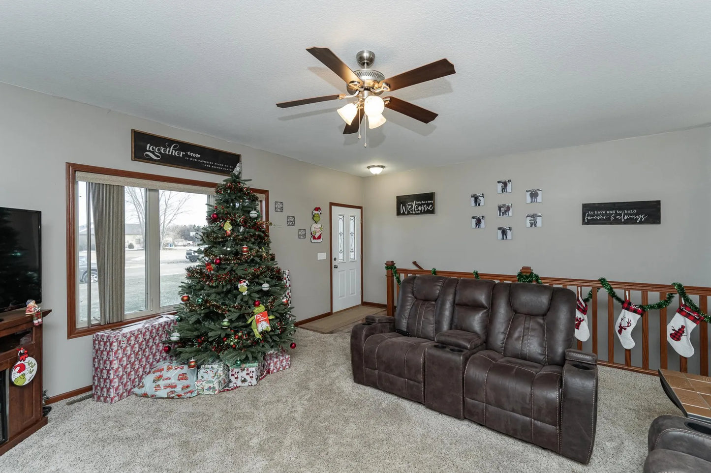 2155 Maple Leaf Lane, Owatonna, MN 55060