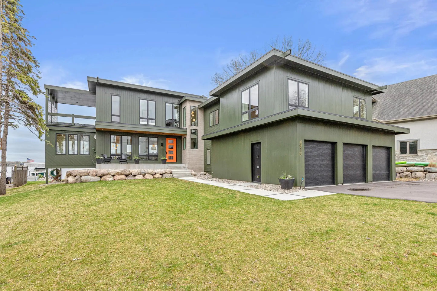4919 Three Points Boulevard, Mound, MN 55364
