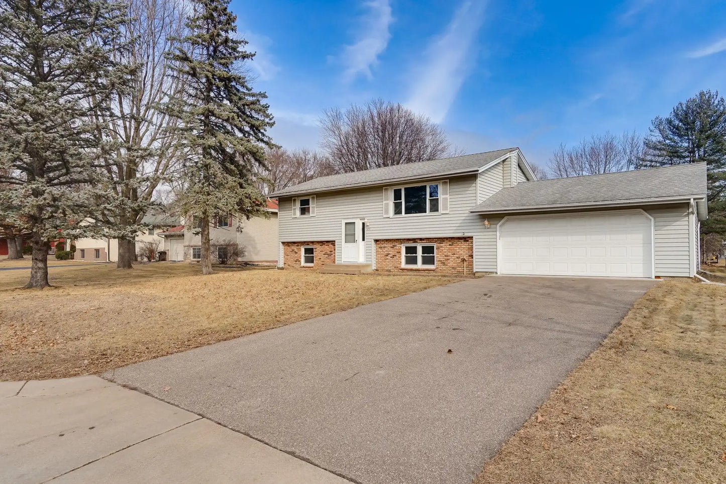 8291 Sunnyside Road, Mounds View, MN 55112