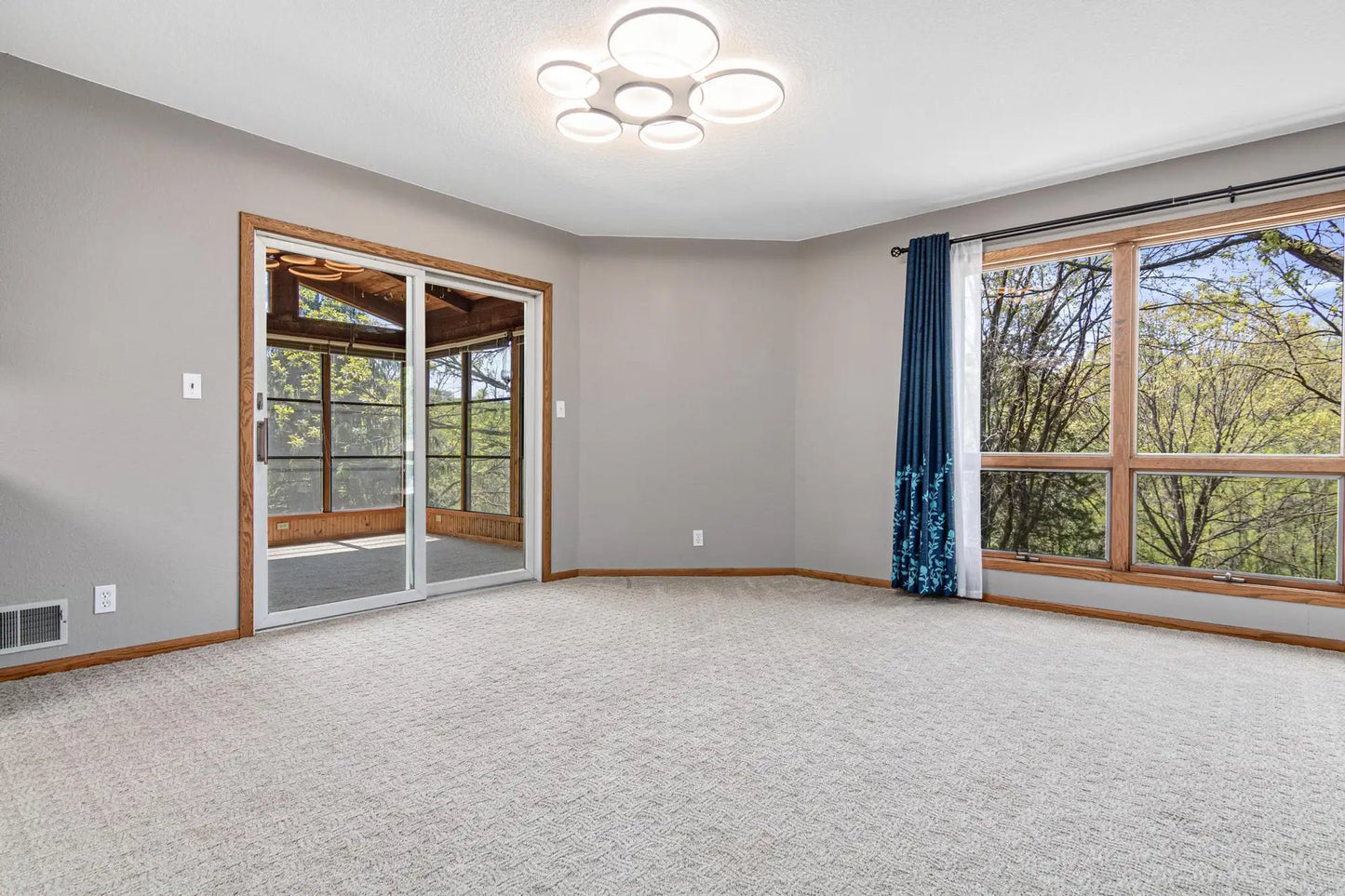 2316 Carver Avenue, Maplewood, MN 55119
