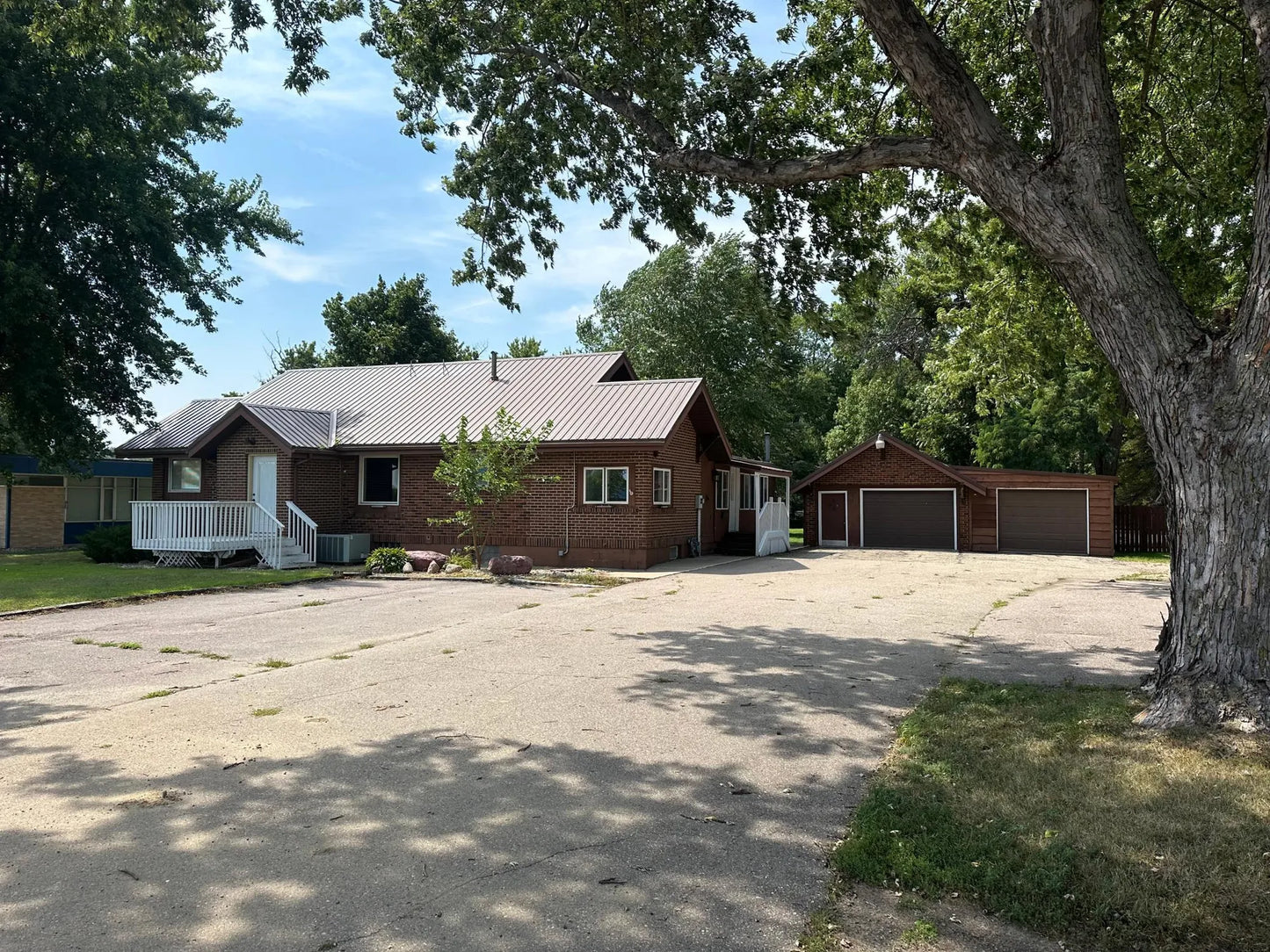 570 2nd Avenue, Windom, MN 56101