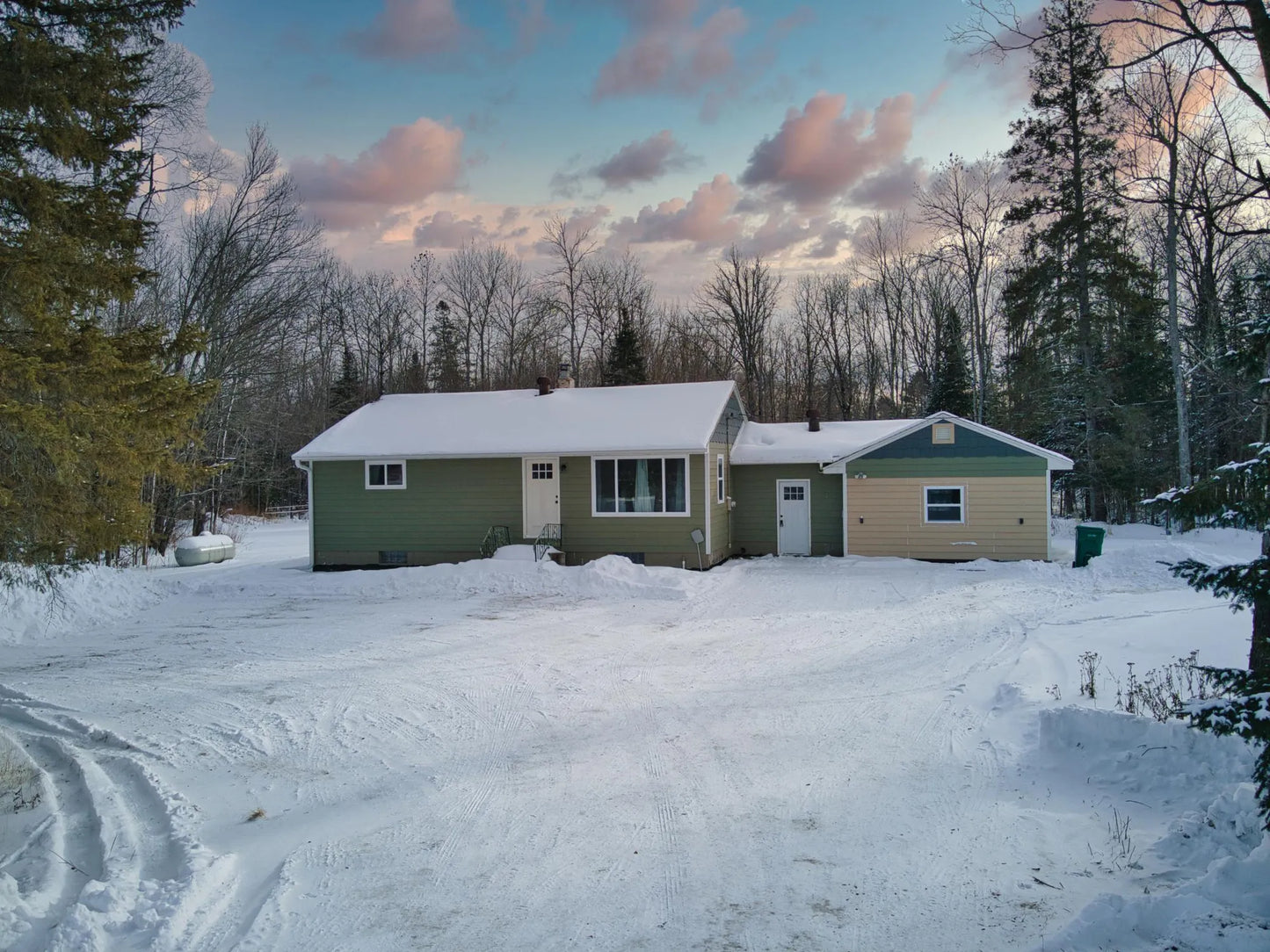 24961 County Road 70 , Bovey, MN 55709