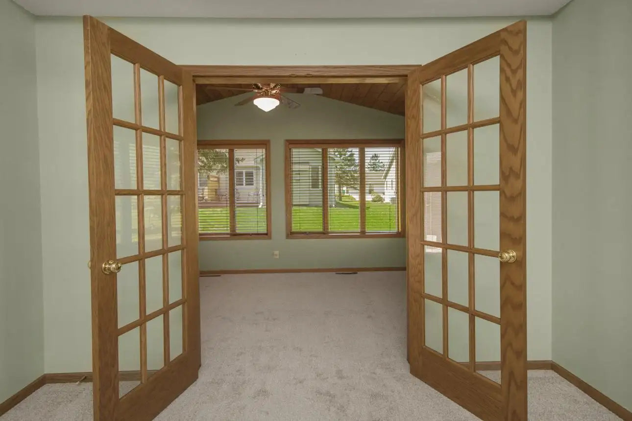 1922 Eastridge Court, Stillwater, MN 55082