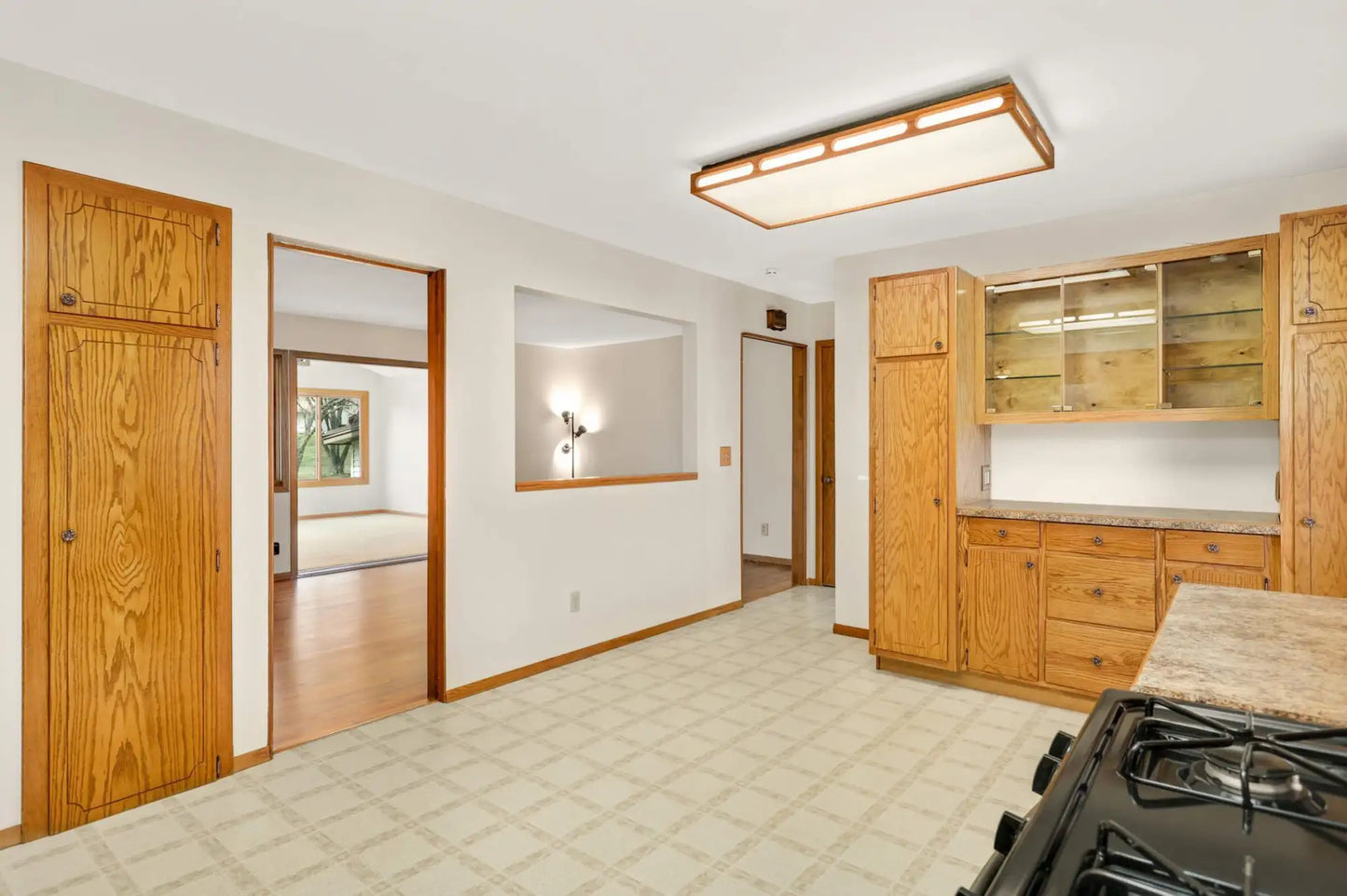 8100 Ivywood Avenue, Cottage Grove, MN 55016
