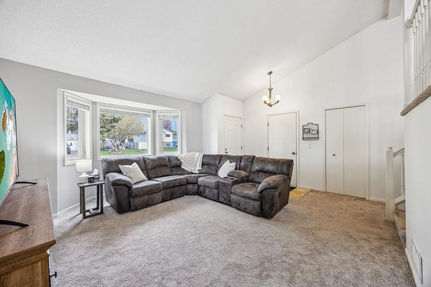 9648 Hallmark Avenue, Cottage Grove, MN 55016
