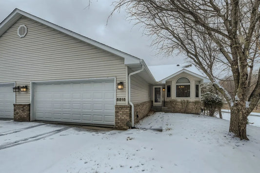 5515 Gideons Lane, Shorewood, MN 55331