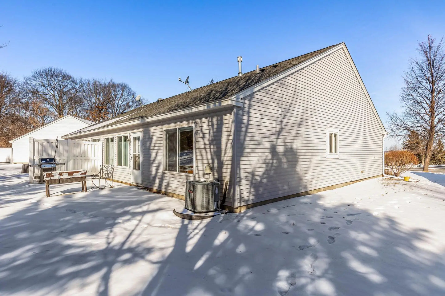 13124 Falcons Way, Savage, MN 55378