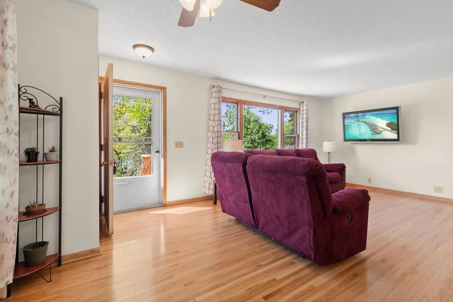 6300 Bayridge Road, Mound, MN 55364