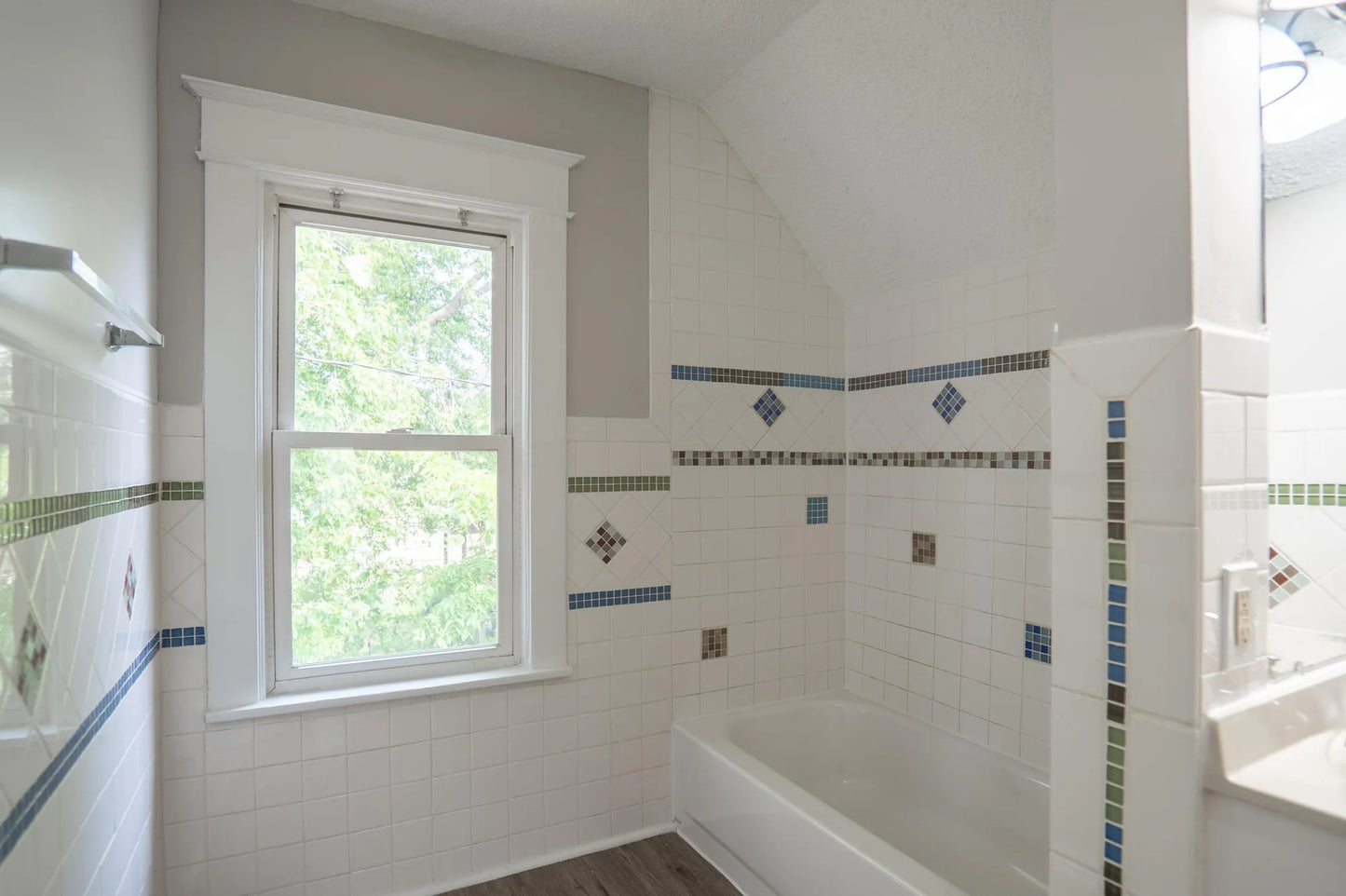 938 Cypress Street, Saint Paul, MN 55106