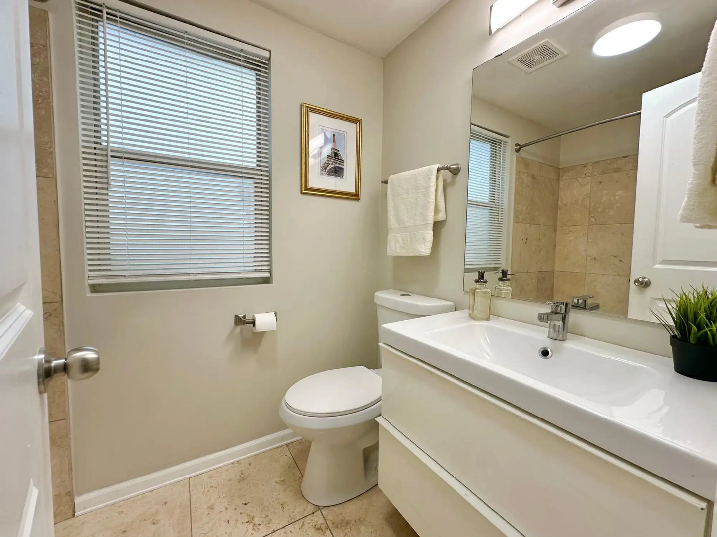 2453 Larpenteur Avenue, Lauderdale, MN 55113