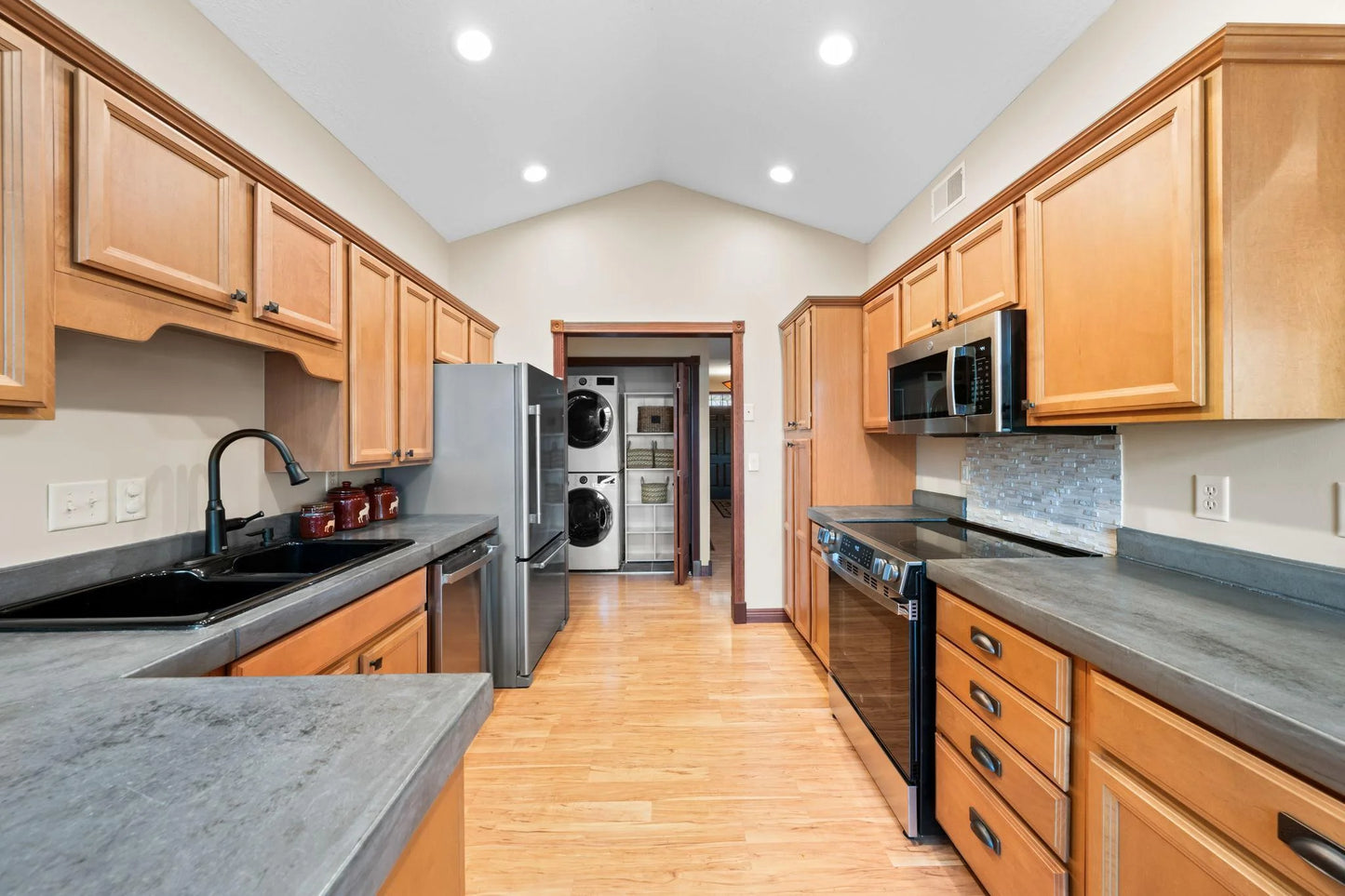 8087 Pine Point Road, Lake Shore, MN 56468