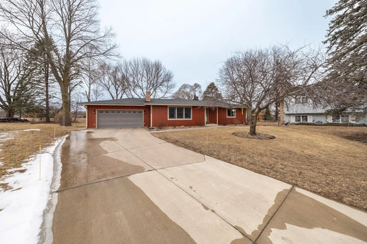 960 Manor Court, Hastings, MN 55033